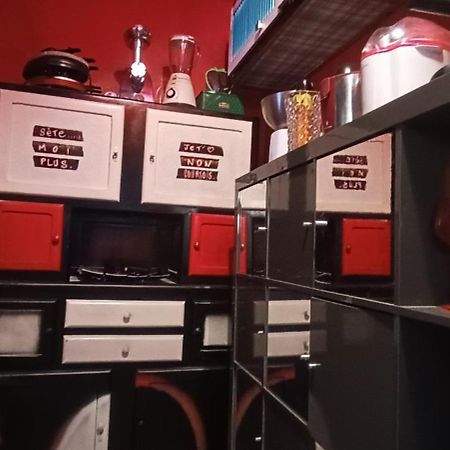 Un Nid D Amour Au Coeur De Sète Extérieur photo